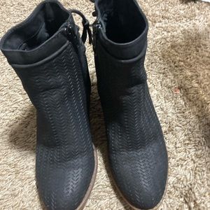Black Devon Booties